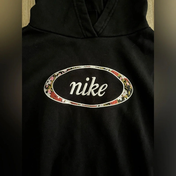 Nike Women’s Cropped Black Logo Tee with Floral Design - Size Medium - Picture 3 of 7